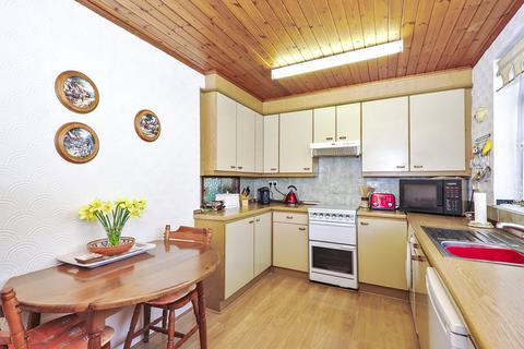 22 Peterstone Road, London, SE2 9XY
