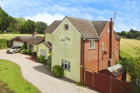 4 bedroom detached house for sale, High Cross Lane, Dunmow CM6