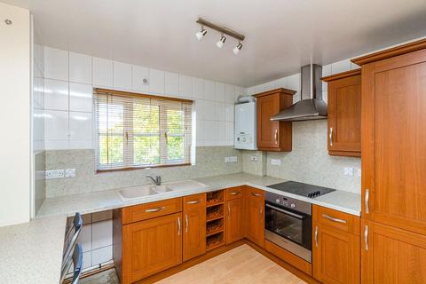 2 bedroom flat for sale, Garden Court, South Yorkshire S70