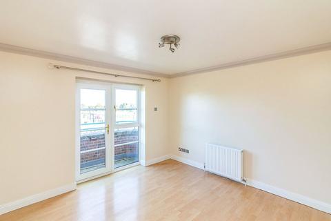 2 bedroom flat for sale, Garden Court, South Yorkshire S70