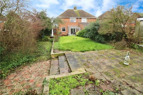 3 bedroom semi-detached house for sale, Harpenden Close, Bedfordshire MK41