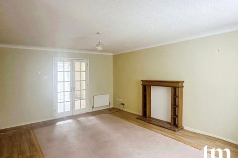 8 Apple Tree Close, Halstead, CO9 2TL