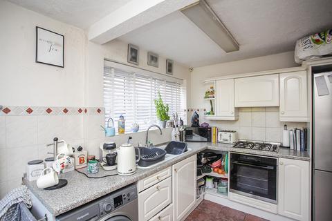 3 bedroom semi-detached house for sale, Gallagher Road, Warwickshire CV12