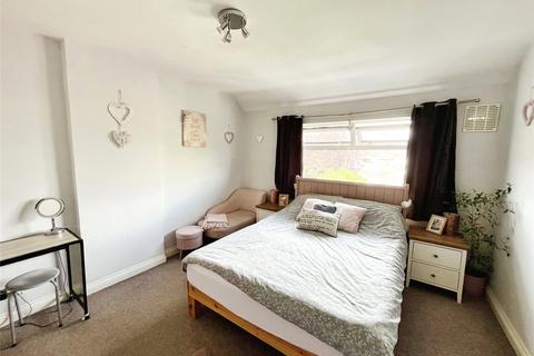 3 bedroom semi-detached house for sale, Nuneaton Road, Bedworth CV12