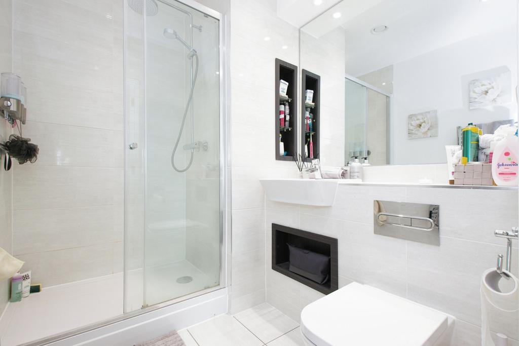 En-Suite Shower