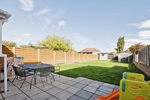 38 Cranbrook Road, Bexleyheath, DA7 5EY