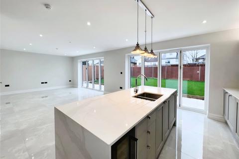 4 Fairway, Bexleyheath, DA6 8LU