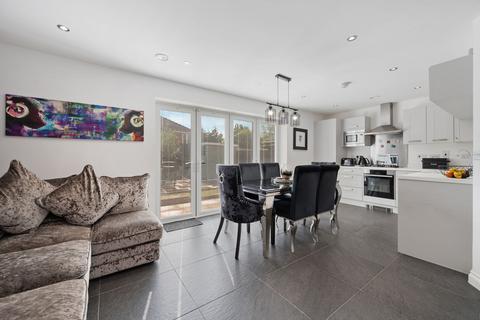 3 Bridgefield Close, Tyldesley, Manchester, M29 8QX