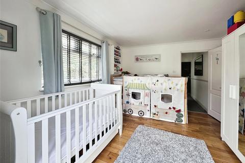 14a Warren Road, Bexleyheath, DA6 7LU