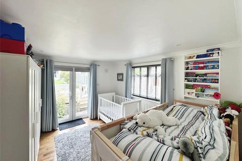 14a Warren Road, Bexleyheath, DA6 7LU