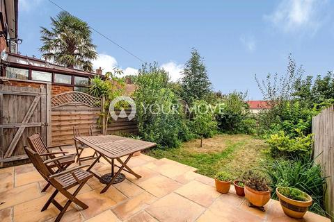 144 Dursley Road, London, SE3 8PQ