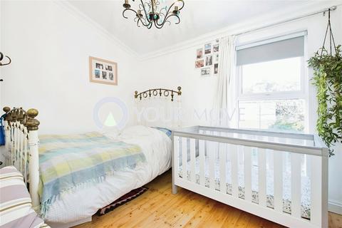 19 Woodville Close, London, SE3 8ED