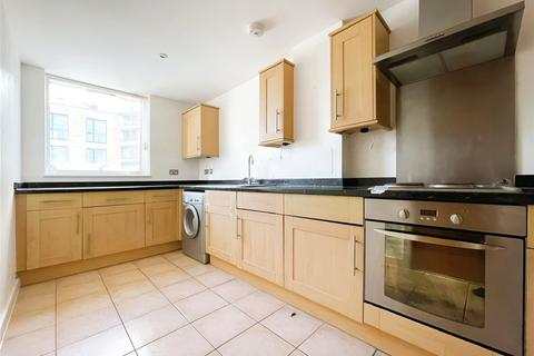 3 bedroom flat for sale, Banning Street, London SE10