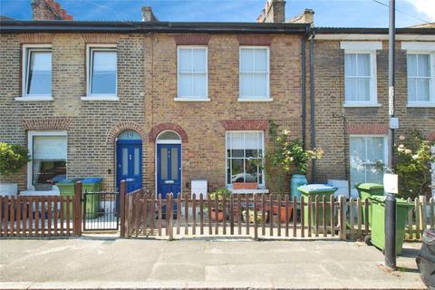 21 Reynolds Place, London, SE3 8SX