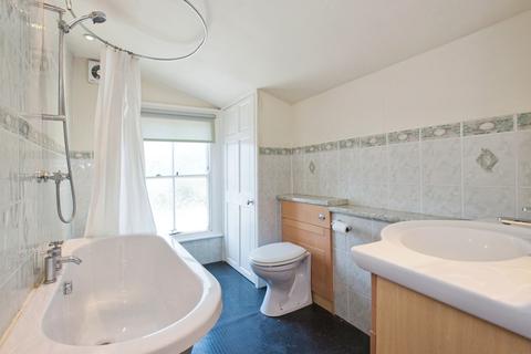 21 Reynolds Place, London, SE3 8SX