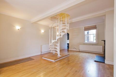 21 Reynolds Place, London, SE3 8SX