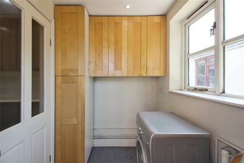 21 Reynolds Place, London, SE3 8SX