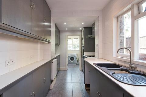 21 Reynolds Place, London, SE3 8SX