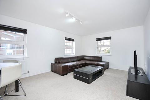 2 bedroom flat for sale, Glebe House Drive, Bromley BR2