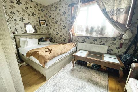 355 Downham Way, Bromley, BR1 5EW
