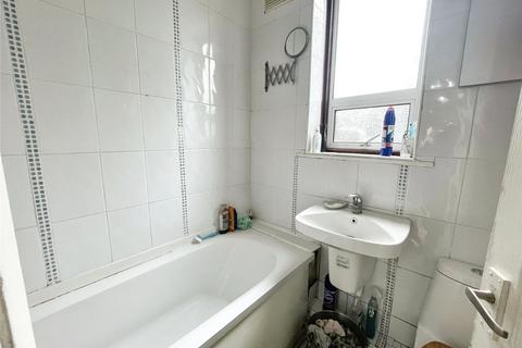 355 Downham Way, Bromley, BR1 5EW