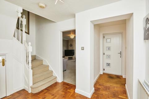 7 Marlow Drive, Branston, Burton-on-trent, DE14 3TX
