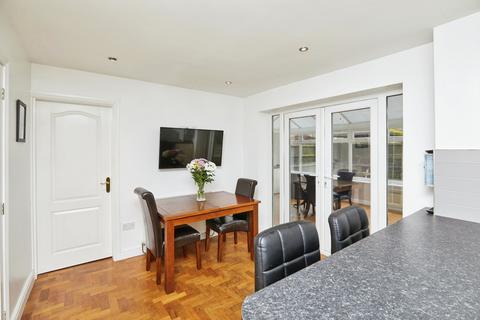 7 Marlow Drive, Branston, Burton-on-trent, DE14 3TX