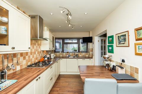 undefined, Winchcombe Drive, Staffordshire DE15