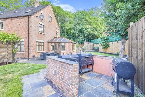 5 bedroom detached house for sale, Court Farm Lane, Burton-on-Trent DE14