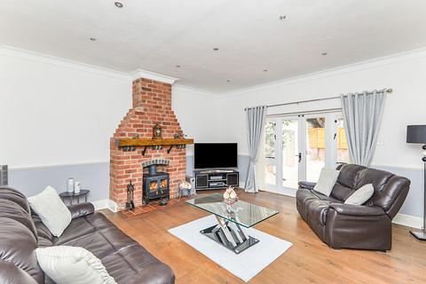 150 Alexandra Road, Burton-on-trent, DE15 0JE
