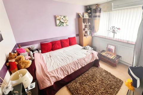 17 Brough Road, Burton-on-trent, DE15 0DH