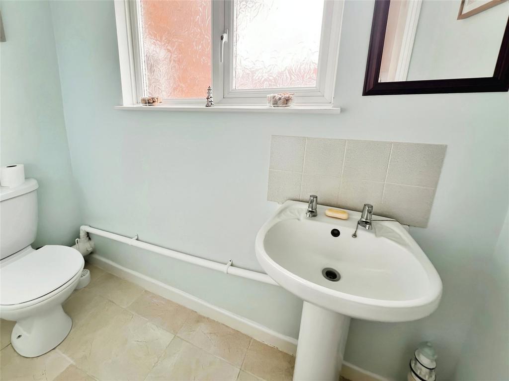 Cloakroom Wc