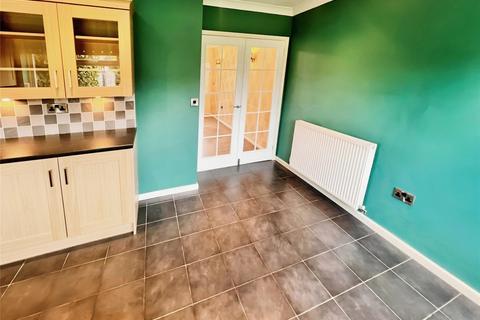 7 Bladon View, Stretton, Burton-on-trent, DE13 0JE