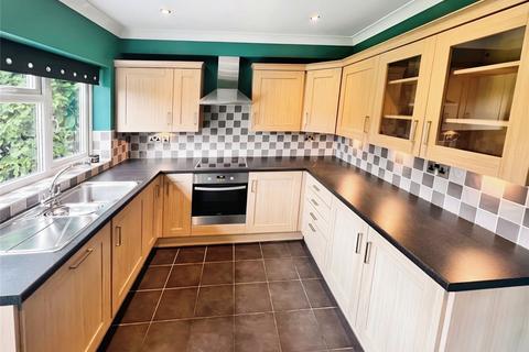 7 Bladon View, Stretton, Burton-on-trent, DE13 0JE