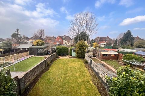 7 Bladon View, Stretton, Burton-on-trent, DE13 0JE