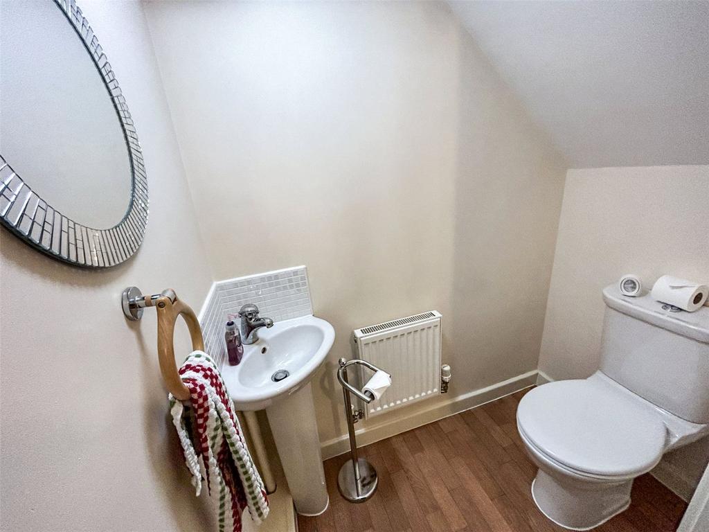 Cloakroom Wc