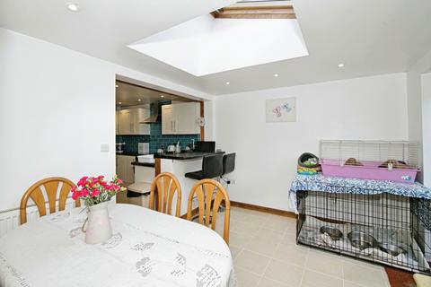 83 Pendrea Park, North Roskear, Camborne, TR14 8PQ