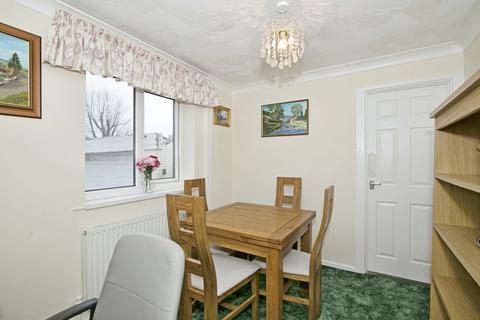 2 bedroom bungalow for sale, Roseland Park, TR14 8LU TR14