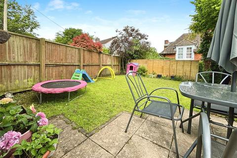 6 The Downs, Chartham, Canterbury, CT4 7PT