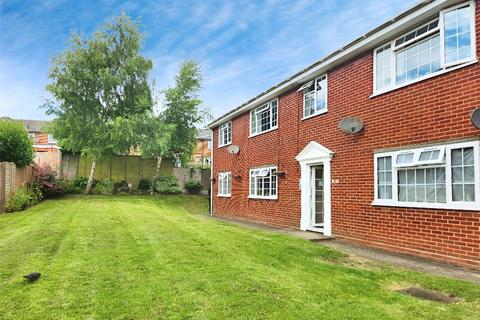 2 bedroom flat for sale, Roseacre Close, Kent CT2