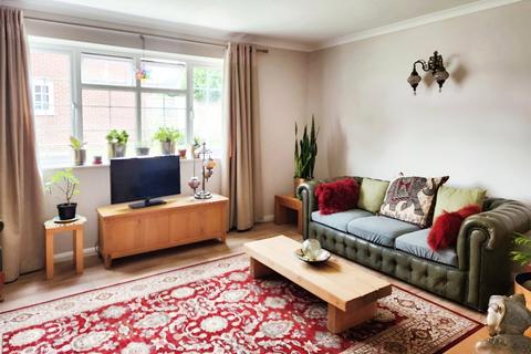 undefined, Roseacre Close, Kent CT2