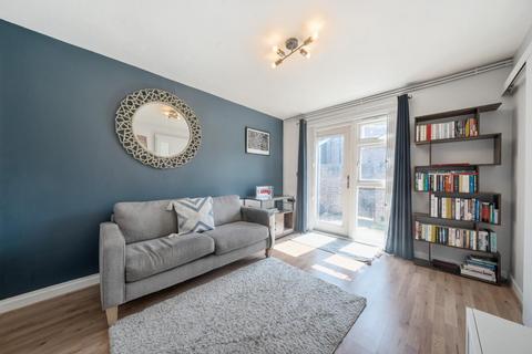 1 bedroom flat for sale, Heath Road, Battersea