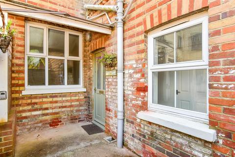 1 bedroom ground floor flat for sale, Albert Road, Sandown, Isle of Wight