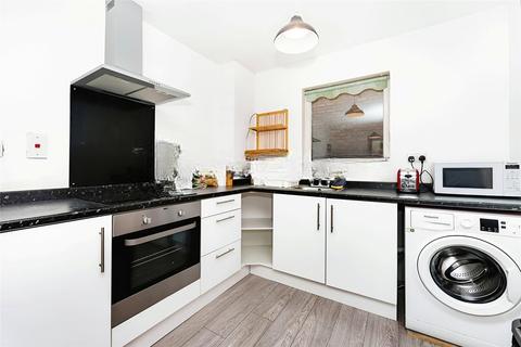 2 bedroom flat for sale, Hodgsons Court, Carlisle CA3