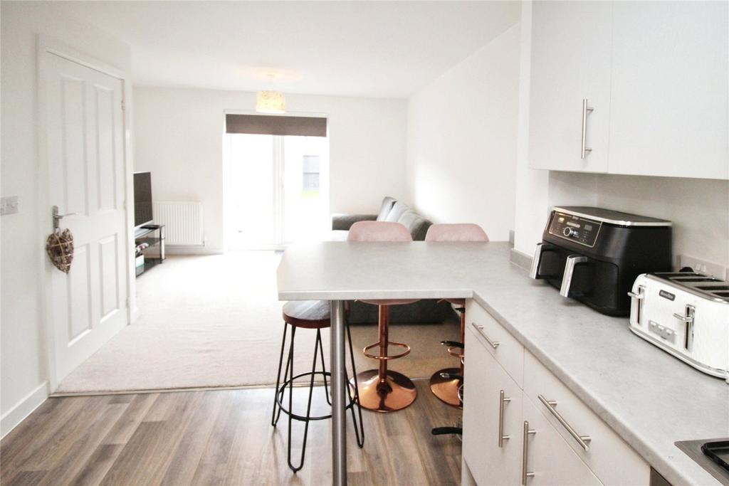 Living Room/Dining