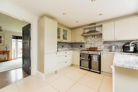 5 Coach Road, Wentworth, Rotherham, S62 7UA