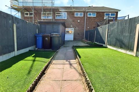 3 bedroom terraced house to rent, Hazelshaw Gardens, Sheffield S35
