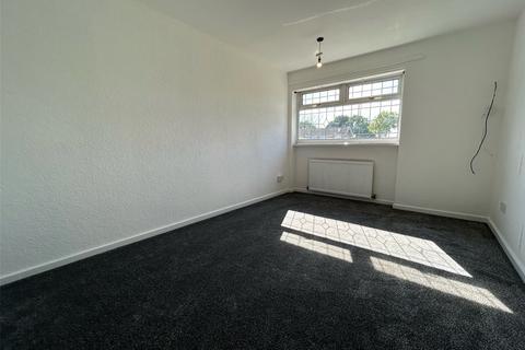 3 bedroom terraced house to rent, Hazelshaw Gardens, Sheffield S35