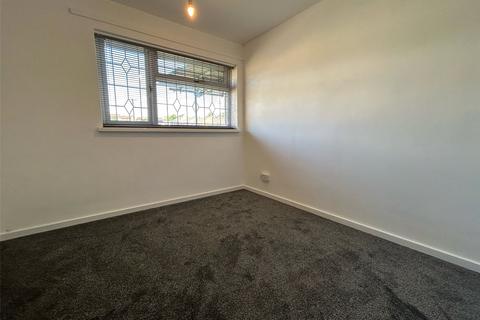 3 bedroom terraced house to rent, Hazelshaw Gardens, Sheffield S35