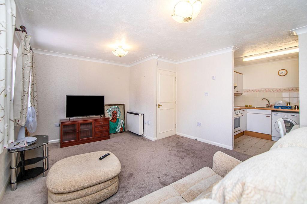 Lounge/ Kitchen